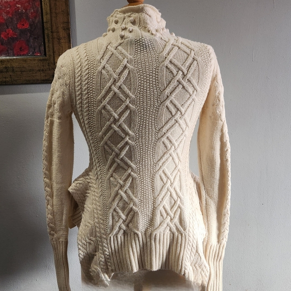 BCBG MAXAZRIA turtle neck white cable knit top - Picture 2 of 16